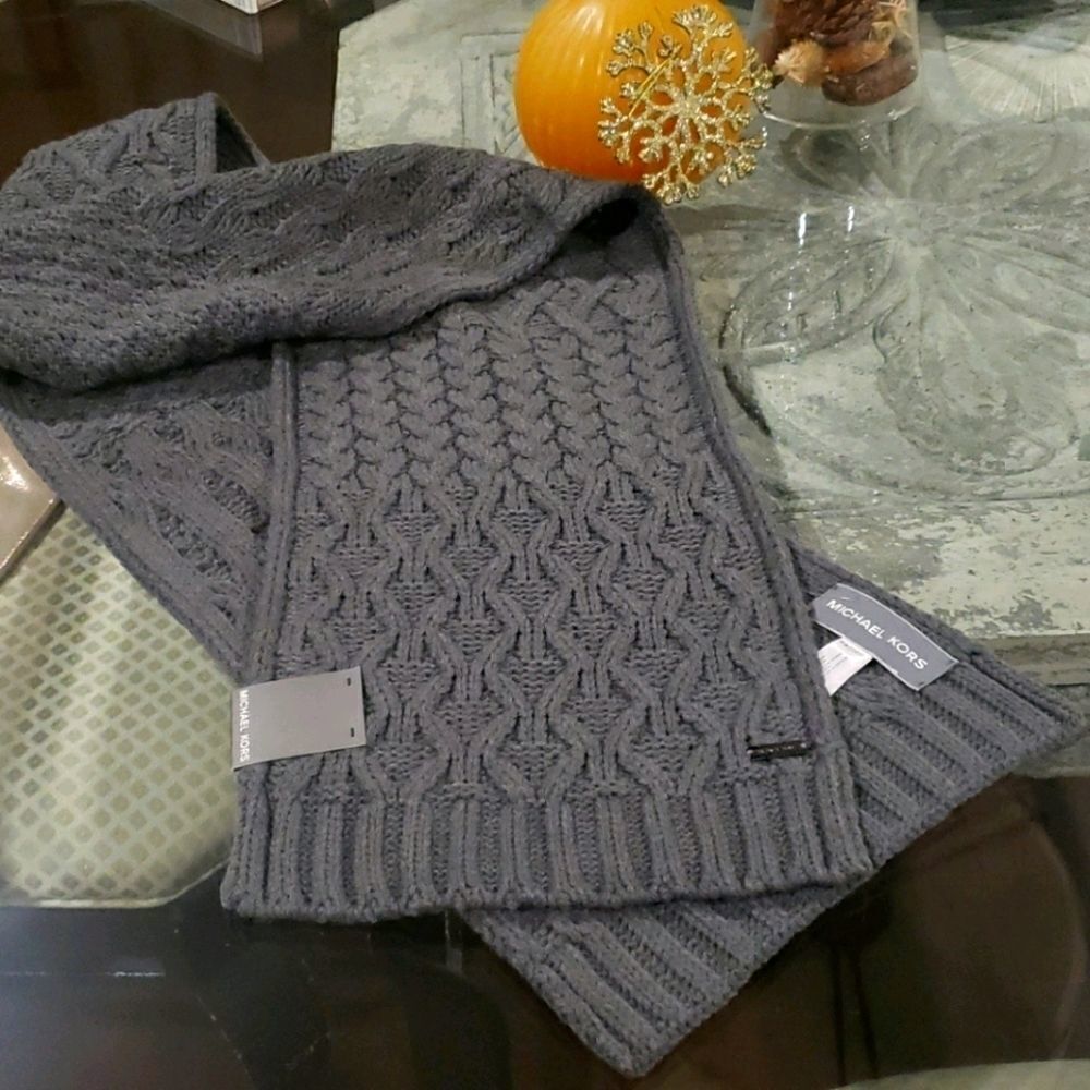 ❤sale Michael Kors Scarf